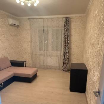 Сдается 1-комнатная квартира, 37 м²