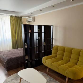 Сдается 1-комнатная квартира, 51 м²