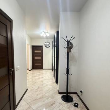 Сдается 1-комнатная квартира, 60 м²