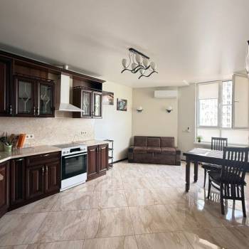 Сдается 1-комнатная квартира, 60 м²
