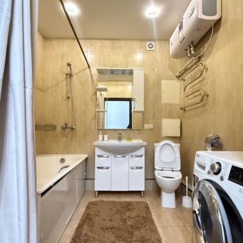 Сдается 1-комнатная квартира, 60 м²
