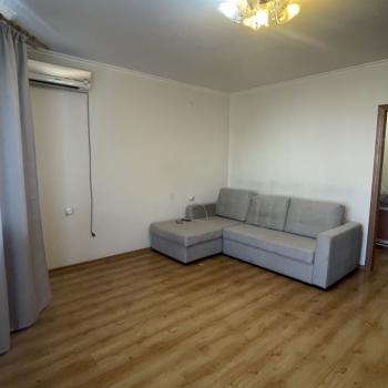 Сдается 1-комнатная квартира, 50 м²