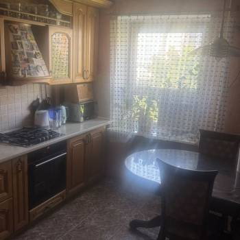 Продается Многокомнатная квартира, 104 м²