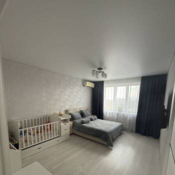 Продается 1-комнатная квартира, 46,6 м²