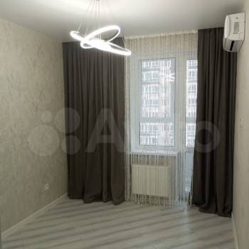 Продается 1-комнатная квартира, 39 м²