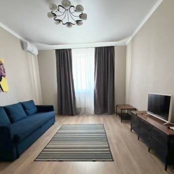 Сдается 2-х комнатная квартира, 76 м²