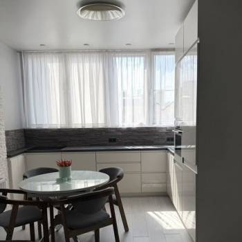 Сдается 2-х комнатная квартира, 70 м²