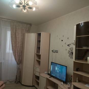 Продается 1-комнатная квартира, 36 м²