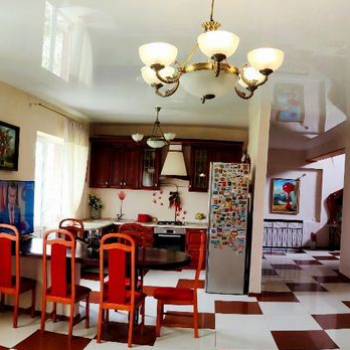 Продается Дом, 220 м²