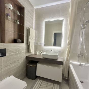Сдается 2-х комнатная квартира, 62 м²