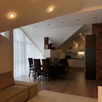 Сдается 2-х комнатная квартира, 72 м²