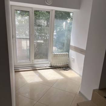 Сдается Нежилое помещение, 220 м²