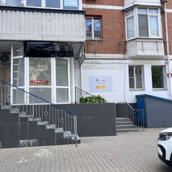 Сдается Нежилое помещение, 220 м²