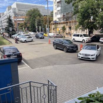 Сдается Нежилое помещение, 220 м²