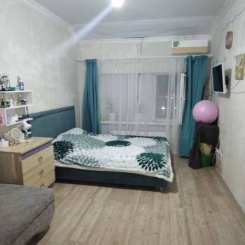 Продается 1-комнатная квартира, 40 м²