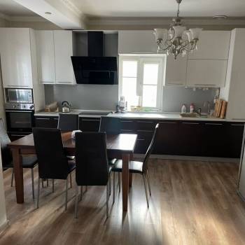 Продается Дом, 208 м²