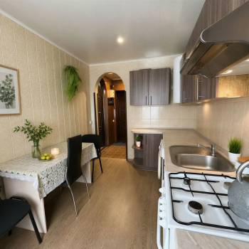 Продается 1-комнатная квартира, 37 м²