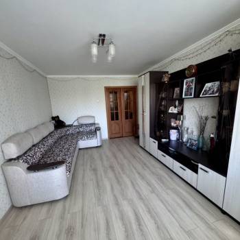 Продается Многокомнатная квартира, 75,5 м²