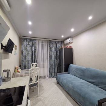 Продается 1-комнатная квартира, 36 м²