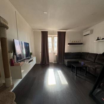 Продается 2-х комнатная квартира, 69 м²