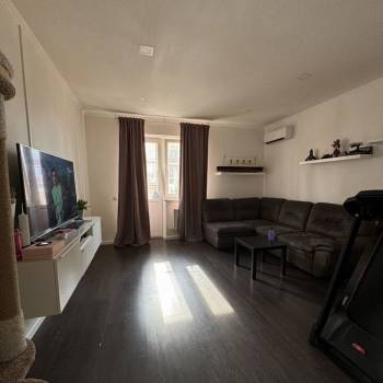Продается 2-х комнатная квартира, 69 м²