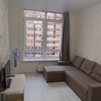 Сдается 1-комнатная квартира, 35 м²