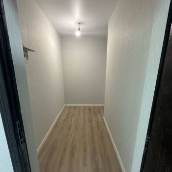 Продается 1-комнатная квартира, 37 м²