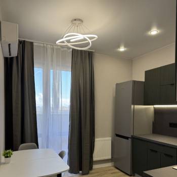 Сдается 1-комнатная квартира, 38 м²