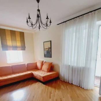 Сдается 2-х комнатная квартира, 80 м²