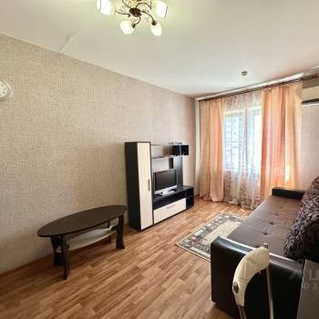 Продается 1-комнатная квартира, 40 м²