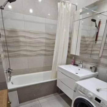 Продается 1-комнатная квартира, 37,3 м²