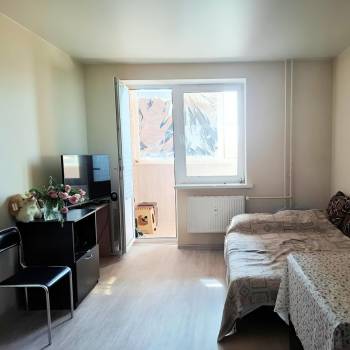 Продается 1-комнатная квартира, 42 м²