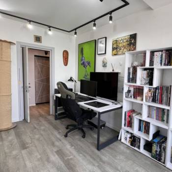 Продается 2-х комнатная квартира, 67,8 м²