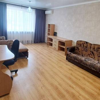 Продается 1-комнатная квартира, 43 м²