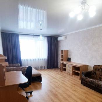 Продается 1-комнатная квартира, 43 м²