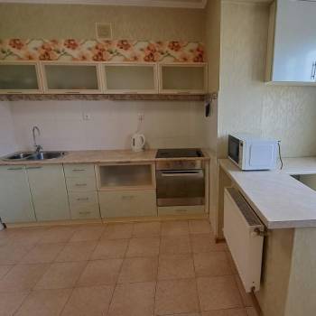 Продается 1-комнатная квартира, 43 м²