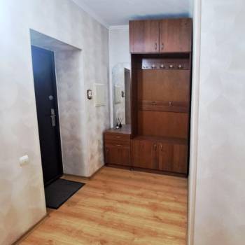 Продается 1-комнатная квартира, 43 м²