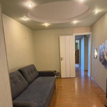 Сдается Многокомнатная квартира, 60 м²