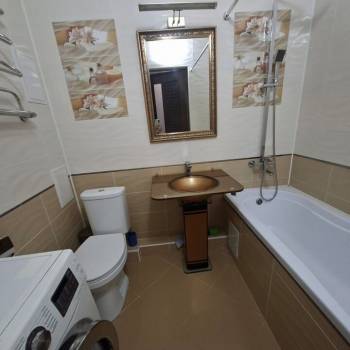 Сдается 1-комнатная квартира, 40 м²