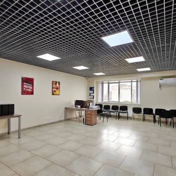 Сдается Нежилое помещение, 147 м²