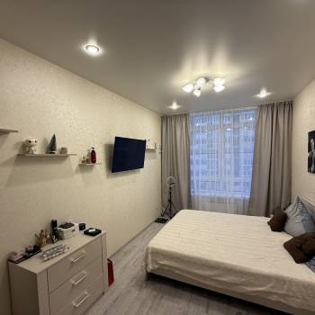 Продается 1-комнатная квартира, 32 м²
