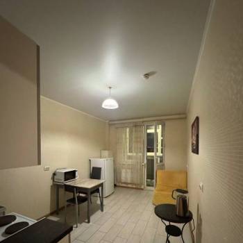 Сдается 1-комнатная квартира, 42 м²