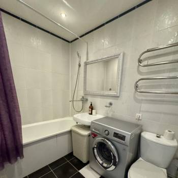 Продается 1-комнатная квартира, 37,5 м²