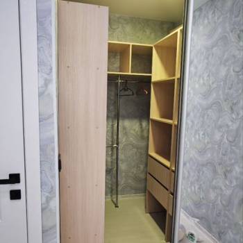 Продается 1-комнатная квартира, 37 м²