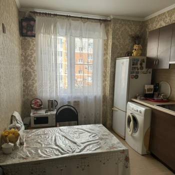 Сдается 1-комнатная квартира, 38 м²