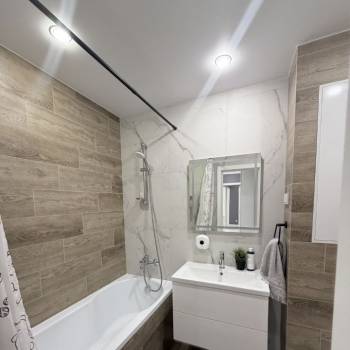 Продается 2-х комнатная квартира, 54 м²