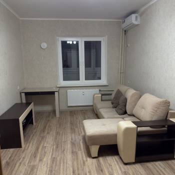 Продается 1-комнатная квартира, 35,6 м²