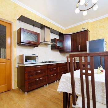 Сдается 1-комнатная квартира, 60 м²