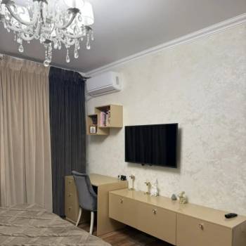 Сдается 1-комнатная квартира, 42 м²