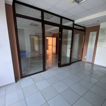 Сдается Нежилое помещение, 190 м²